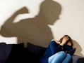 女性在遭受家庭暴力后应该如何处理呢？