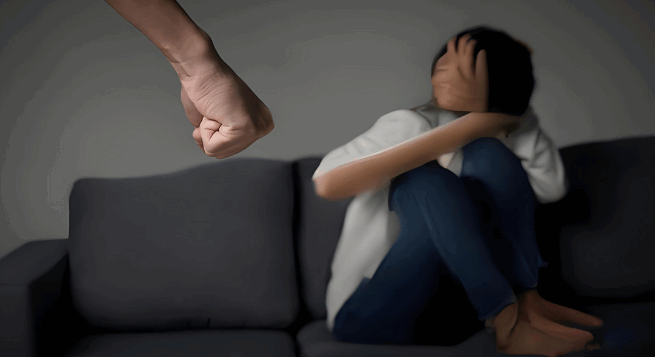 有家暴的可以当场离婚吗?女人最聪明的离婚方式?-第2张图片